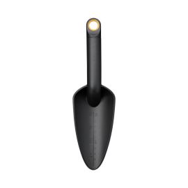 Plastic shovel Fiskars Solid 1071899