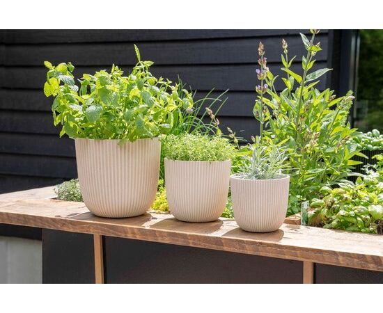 Flower pot Capi Europe Planter ball Groove sawdust 21,5x20cm