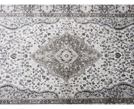 ხალიჩა DCcarpets Isphahan 77808 Cream/Silver 65X135