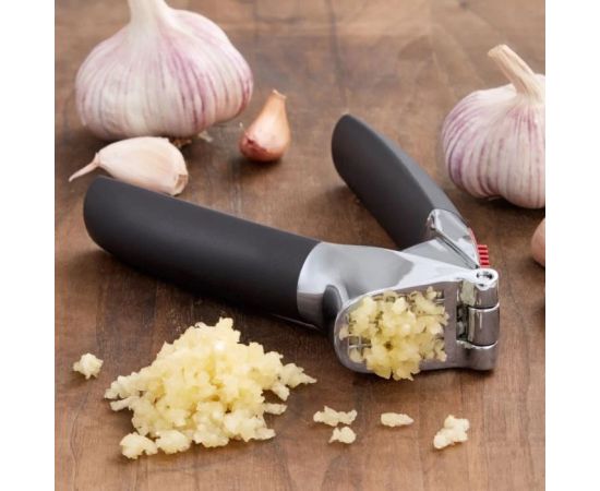 Garlic Press OXO