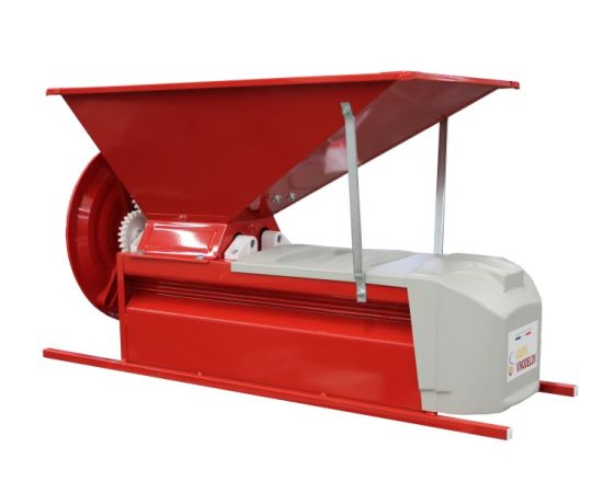 Mechanical grape crusher DMA