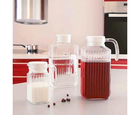 Glass carafe with a plastic lid Luminarc QUADRO 270264 1,7l