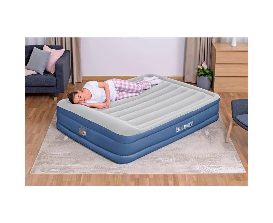 Inflatable mattress equipped with pump Bestway 152x203x46 cm