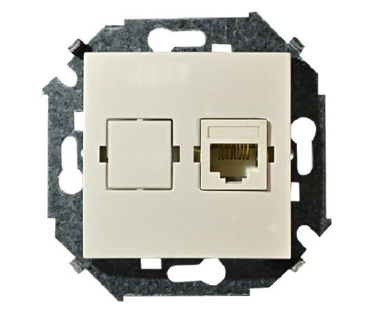 Розетка компьютерная Simon 1591598-031 15 RJ-45 бежевая