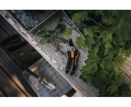 Секаторы Fiskars Solid P321