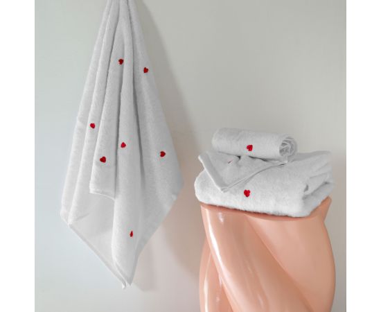 Towel with hearts Ada Class 62 70X140cm