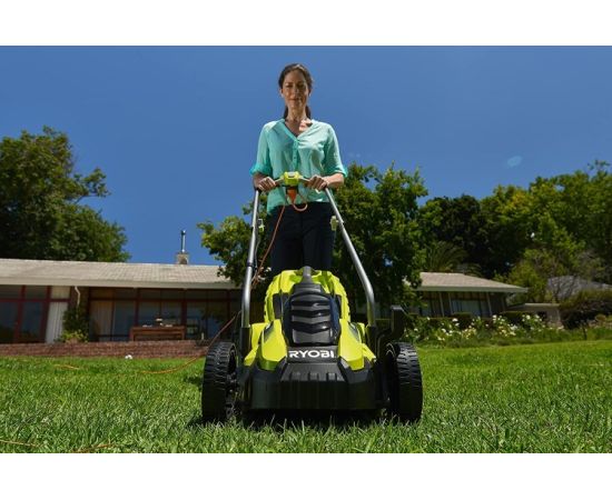 Electric lawn mower Ryobi RLM13E33S 1300W