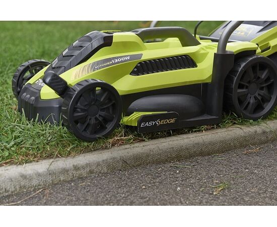 Electric lawn mower Ryobi RLM13E33S 1300W