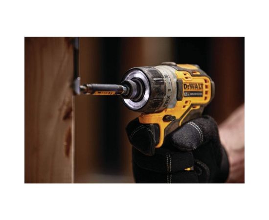 აკუმულატორის სახრახნისი უნახშირო DeWalt DCF601D2-QW 12V