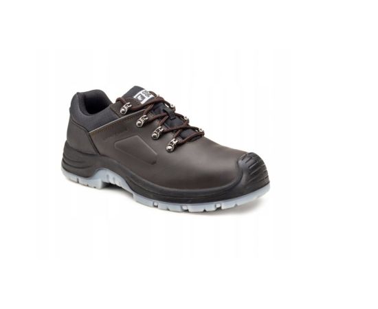 Brown work shoes with protective toe Coverguard S3 9STL37 43