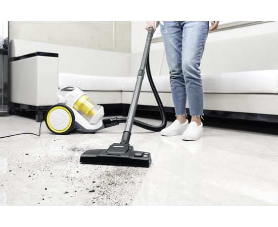 Пылесос для сухой уборки Karcher VC 3 Premium 700W