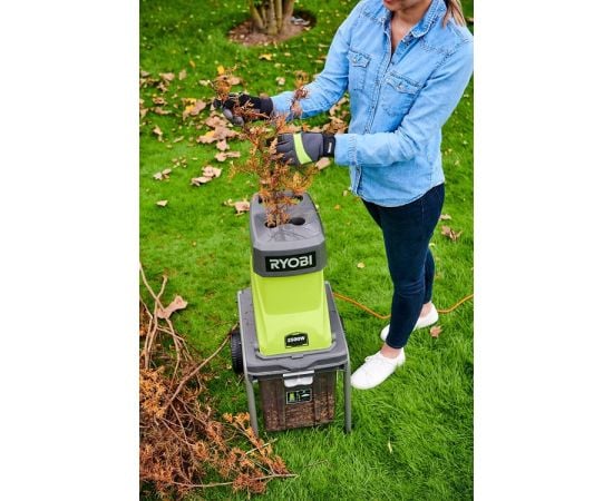 Измельчитель садовый ножевой Ryobi RSH2545B 2500W