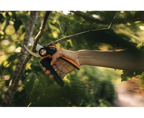 Секатор Fiskars PowerGear L P961 26 мм