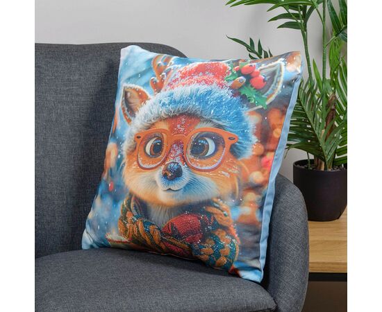 Decorative pillow Home Line 45x45 cm Fox with glasses and candle