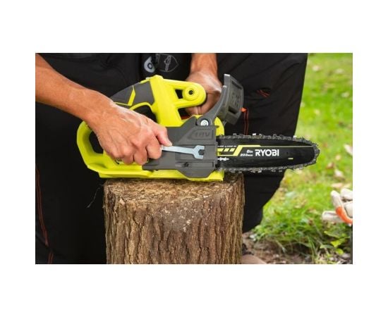 Battery-powered saw Ryobi RY18CS20A-0 18V 20 cm